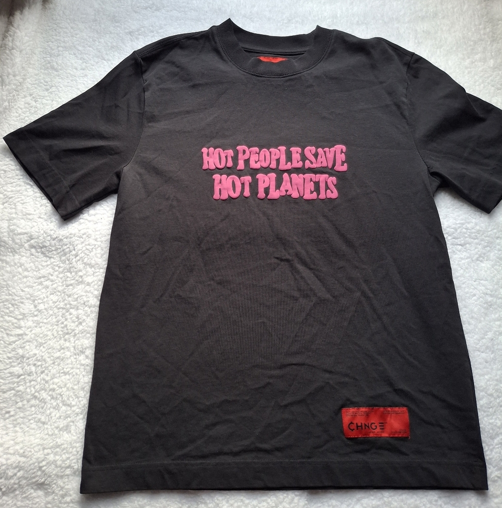 CHNGE Tee HOT PEOPLE SAVE HOT PLANETS -Size Medium